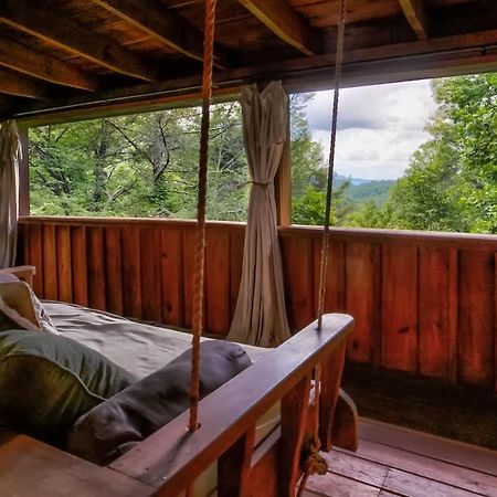 Nice View Fireplace, Hot Tub, Porch Bed, Private Sevierville Bagian luar foto