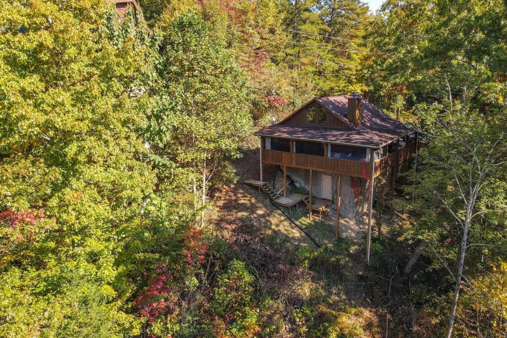 Nice View Fireplace, Hot Tub, Porch Bed, Private Sevierville Bagian luar foto
