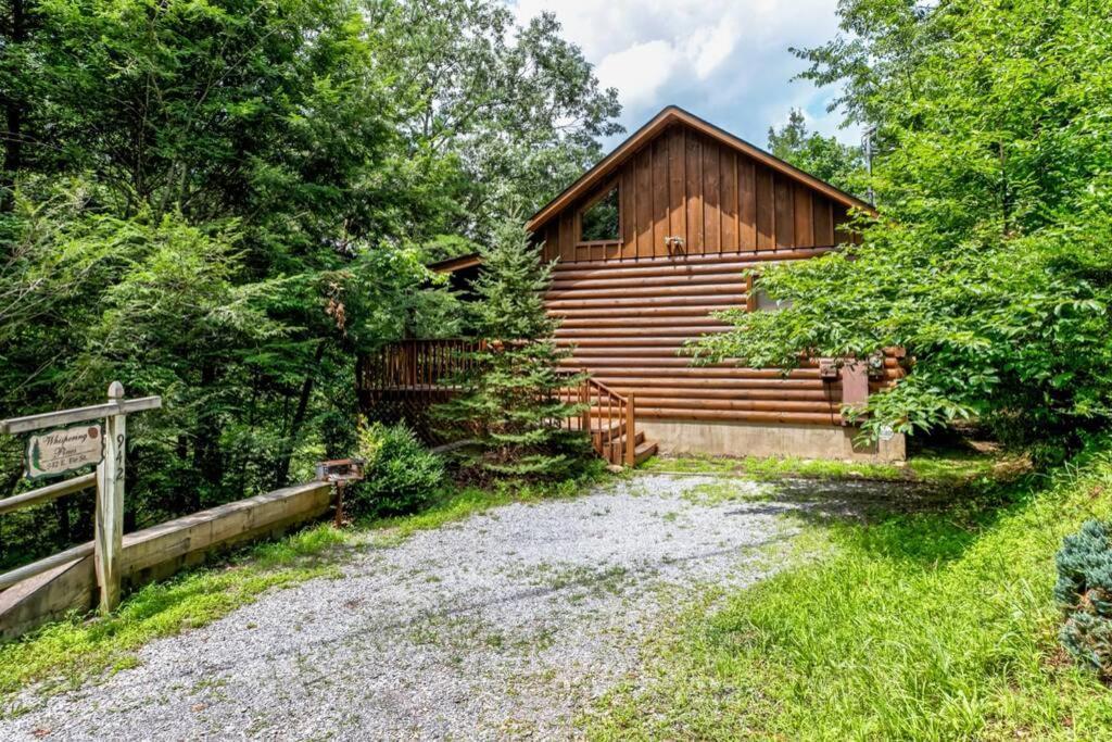 Nice View Fireplace, Hot Tub, Porch Bed, Private Sevierville Bagian luar foto
