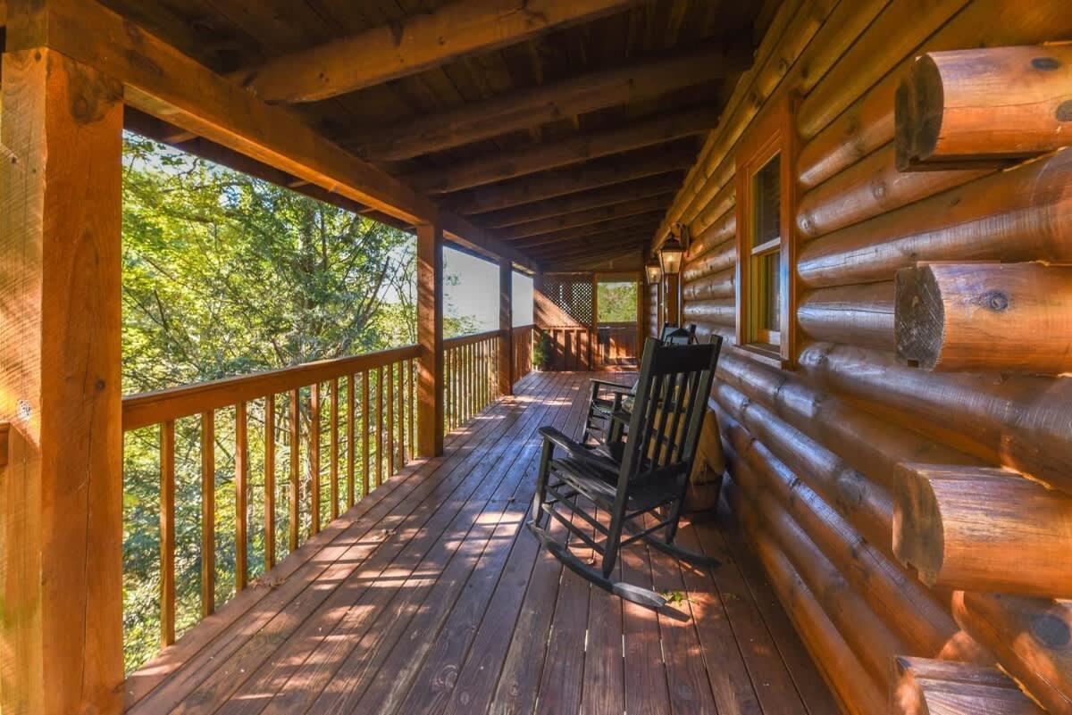Nice View Fireplace, Hot Tub, Porch Bed, Private Sevierville Bagian luar foto