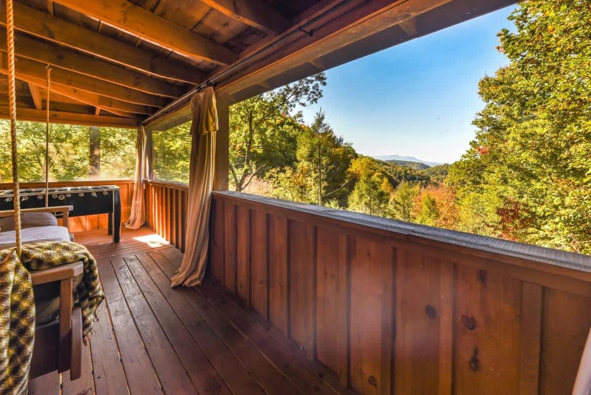 Nice View Fireplace, Hot Tub, Porch Bed, Private Sevierville Bagian luar foto