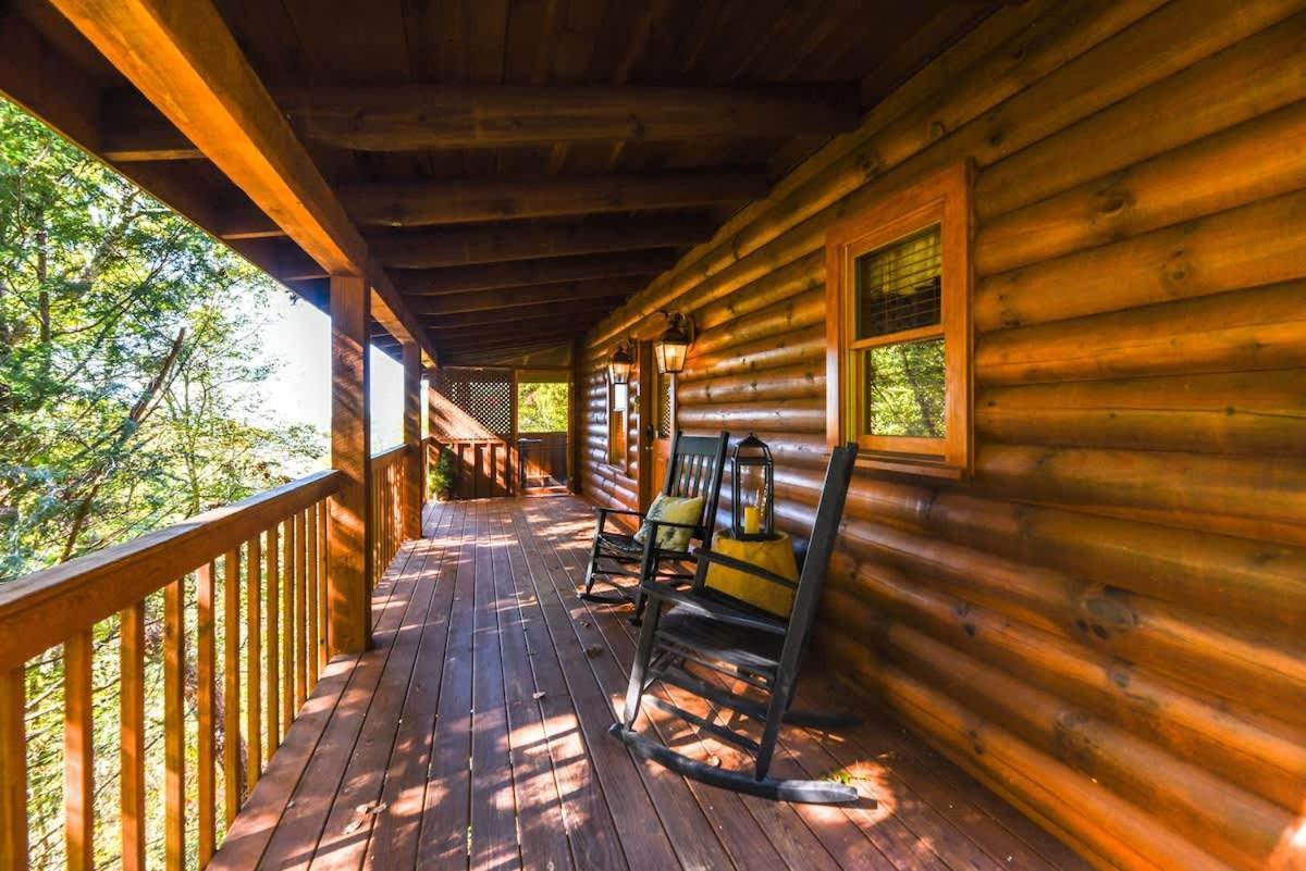 Nice View Fireplace, Hot Tub, Porch Bed, Private Sevierville Bagian luar foto