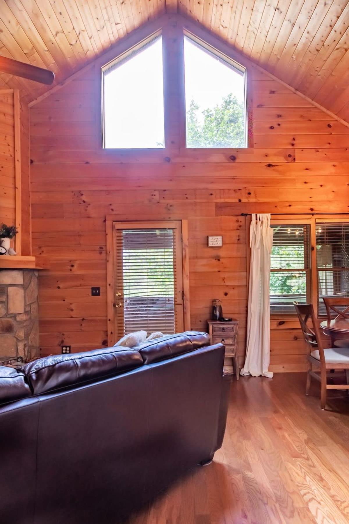 Nice View Fireplace, Hot Tub, Porch Bed, Private Sevierville Bagian luar foto